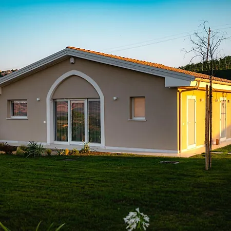 Momacasa 4* Розето-дельи-Абруцци