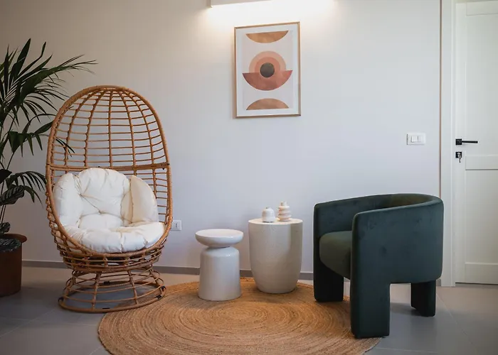 Momacasa רוזטו דליי אברוצי