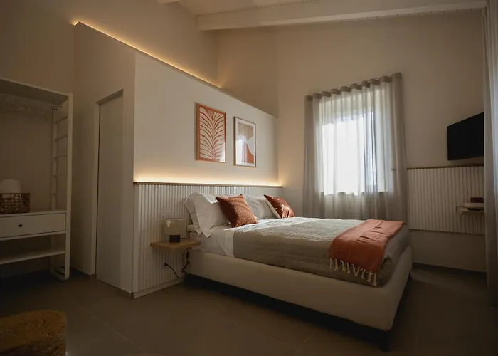 Momacasa לינה וארוחת בוקר 4*