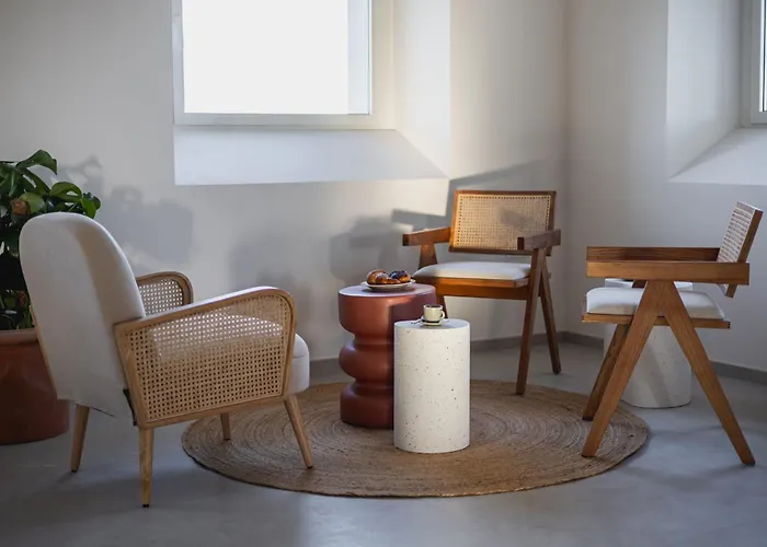 לינה וארוחת בוקר Momacasa 4*