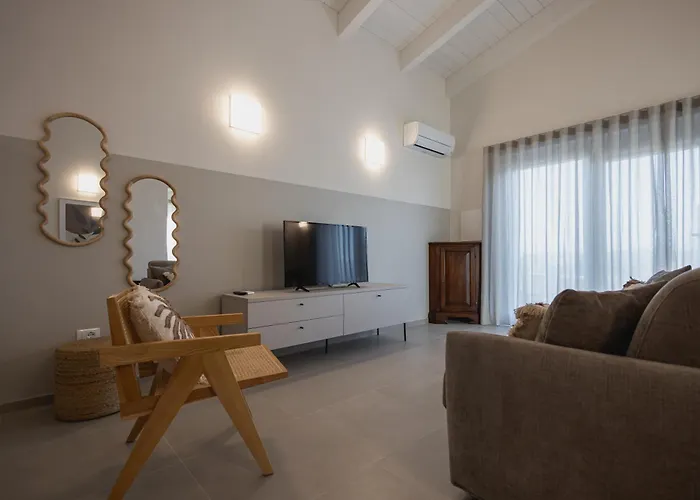 Momacasa רוזטו דליי אברוצי