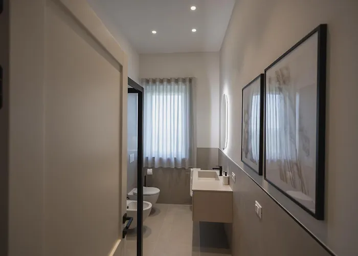 Momacasa רוזטו דליי אברוצי